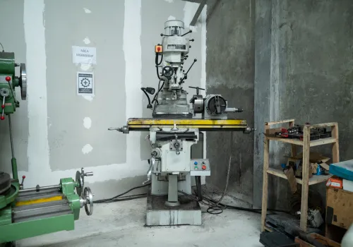 Turret Milling Machine-img